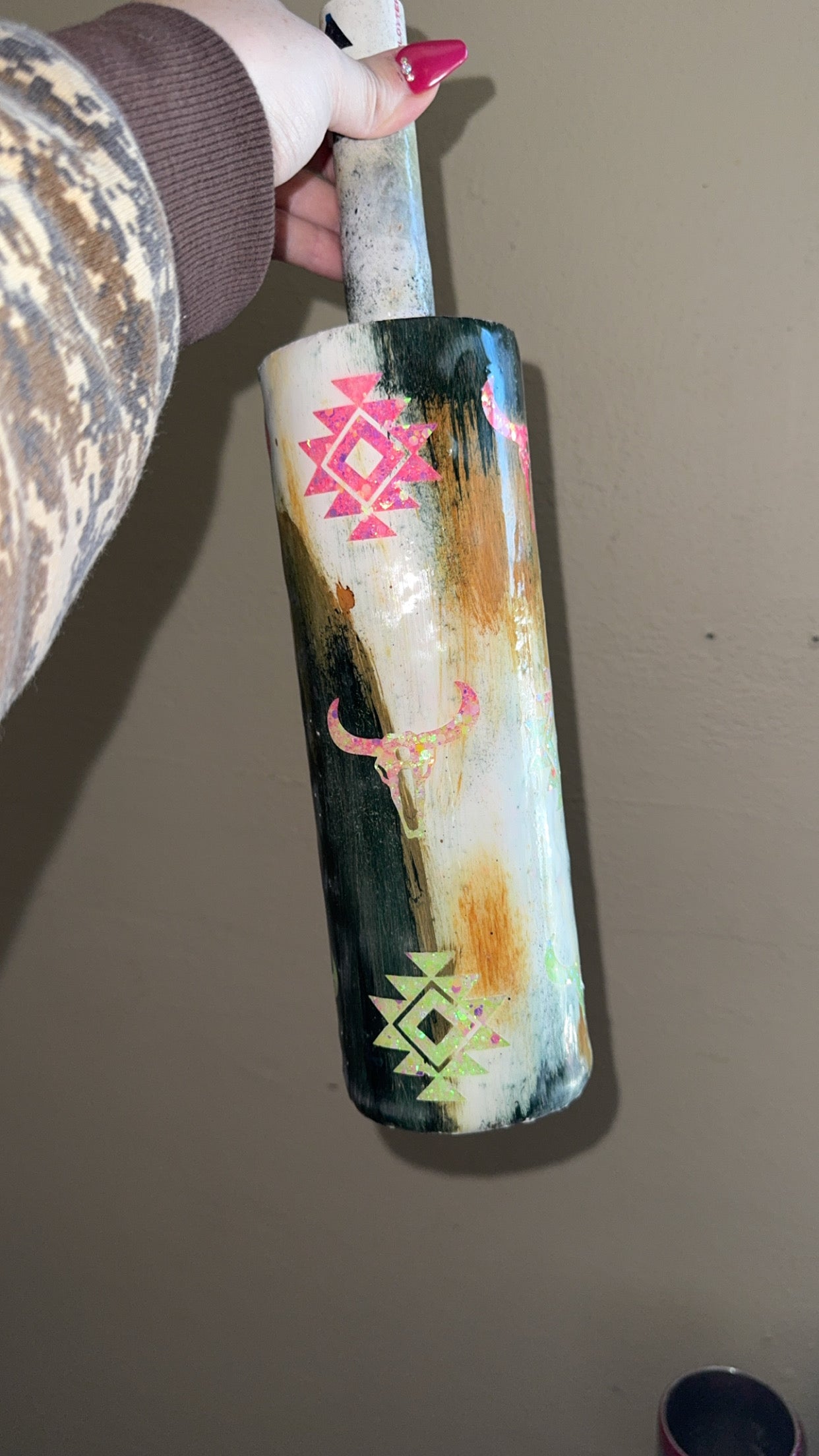 30 oz Cow Western Aztec