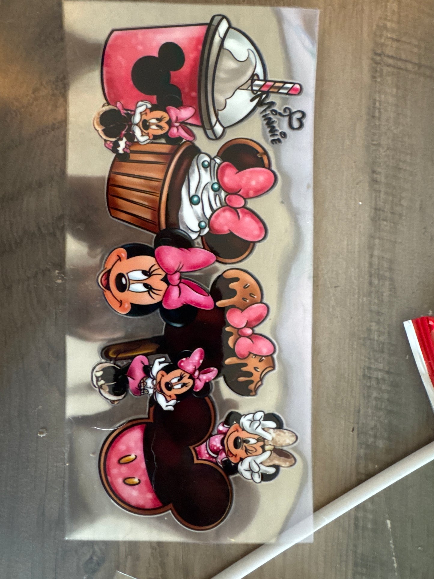 204 Minnie Mouse